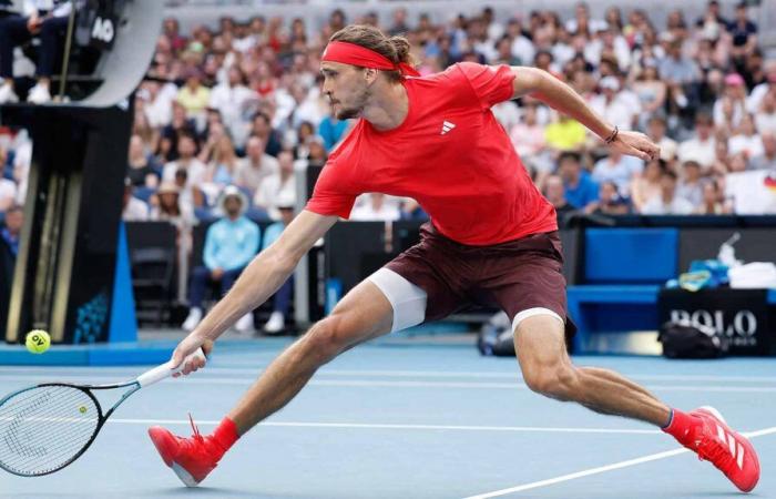 Alexander Zverev, Tommy Paul set Australian Open QF showdown | ATP Tour