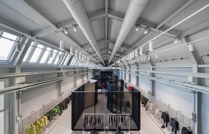 Stone Island opens a flagship store in Paris and a new showroom in Milan