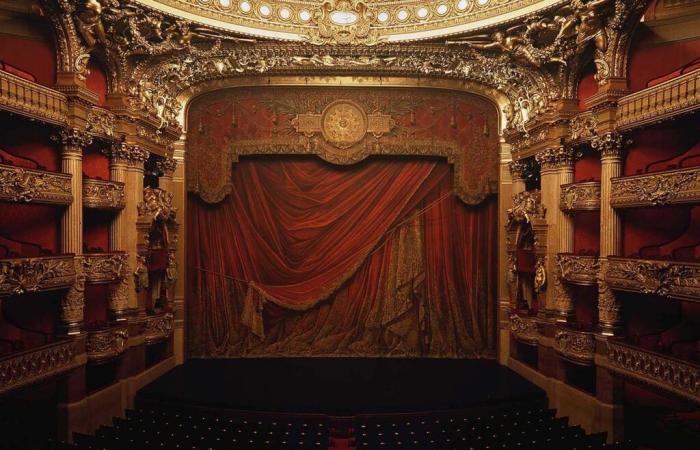 The architectural saga of the Palais Garnier in 160 pages