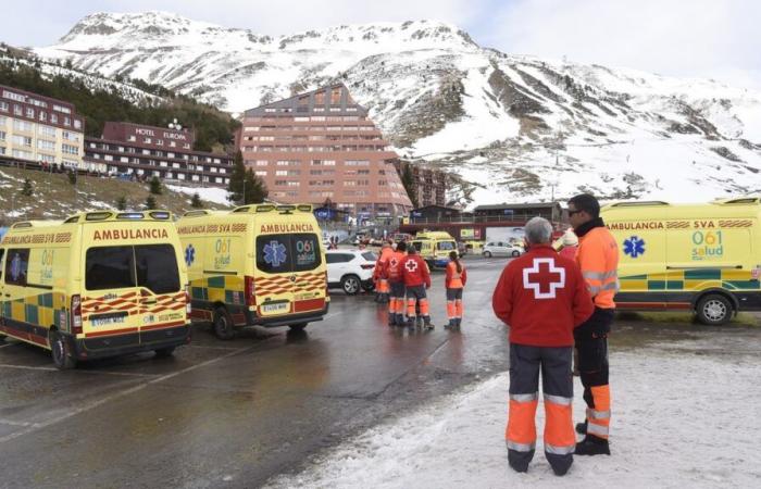 Chairlift accident leaves many injured in Spain