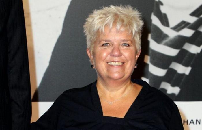 Mimie Mathy, in a wheelchair during the Enfoirés shows, gives reassuring news of her health