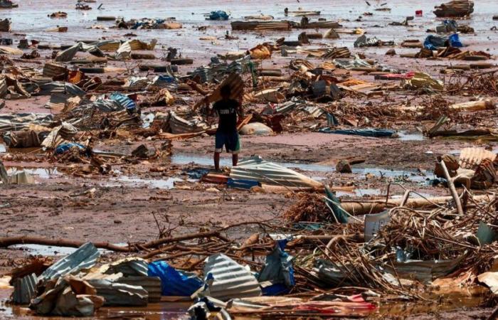 a case of cholera identified, one month after the passage of a devastating cyclone