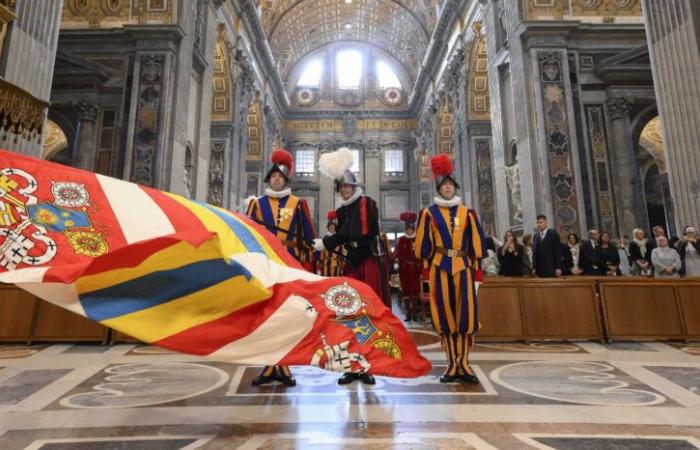 Pope encourages Swiss Guards to start a family – Swiss Catholic Portal