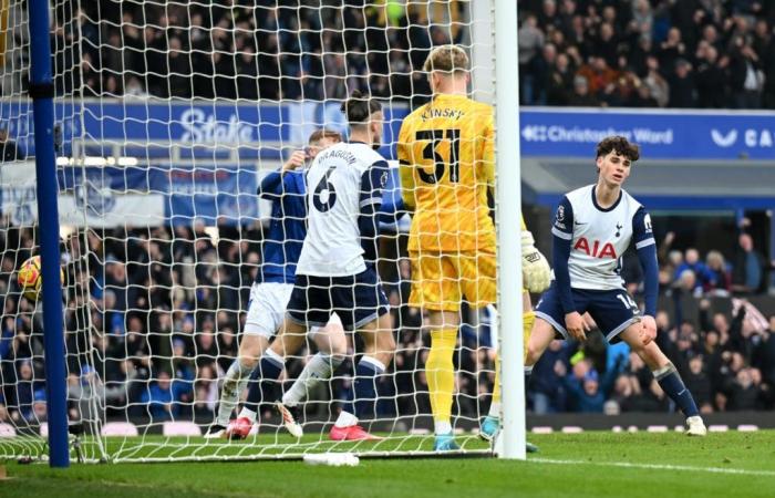 Jamie O’Hara takes aim at ‘embarrassing’ Tottenham and discusses Ange Postecoglou being sacked after Everton defeat