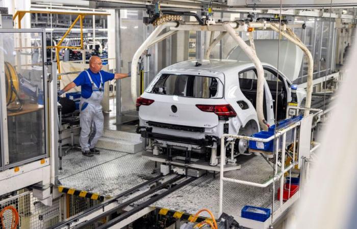 35,000 jobs lost, the Golf relocated to Mexico: Volkswagen, or industrial Germany broken down – Le Parisien