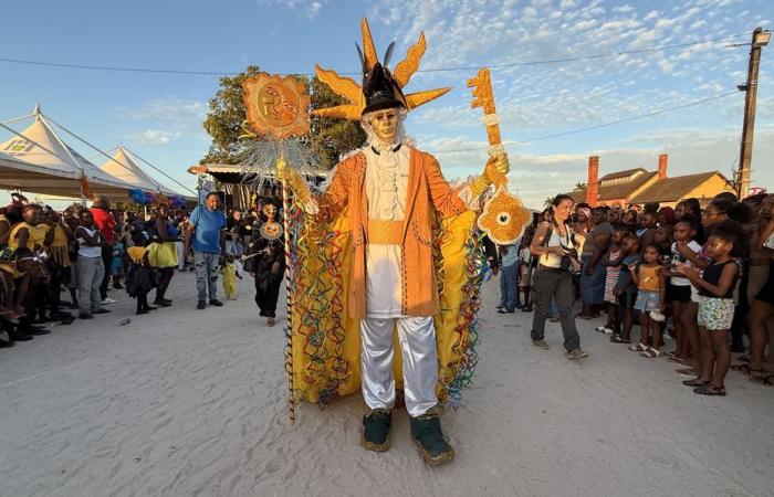 the Prince of the West launches the Carnival festivities