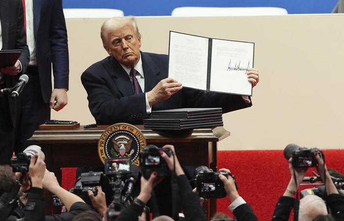 Trump’s first decrees including exit from the Paris agreement