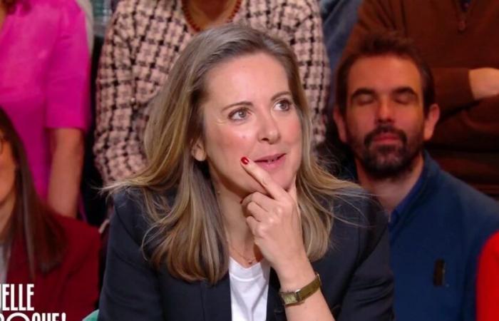 “France Inter is a place of power, my job is to troll it”: Charline Vanhoenacker explains her choice to stay on public radio after the ouster of Guillaume Meurice