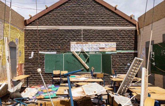 Teachers in Mayotte return to school amid uncertainty after the cyclone