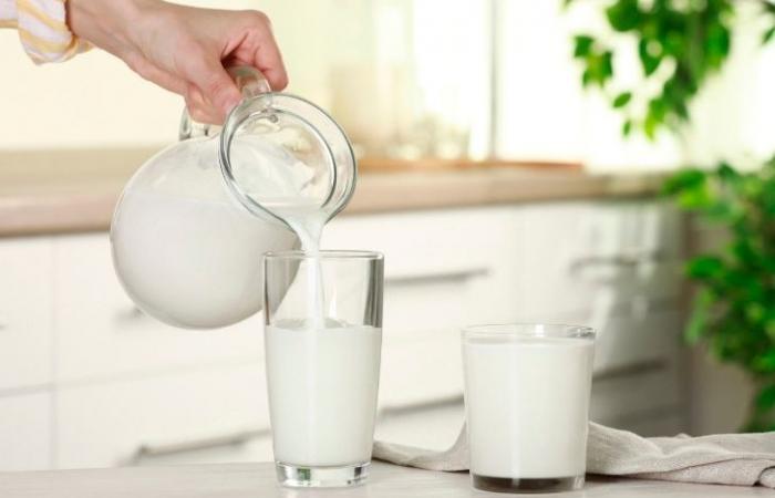 Drinking milk reduces the risk of colon cancer