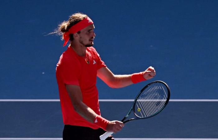 Alexander Zverev advances to the semi-finals of the Australian Open after a hard-fought victory over Tommy Paul.