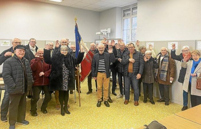 In Morlaix, the association of Petty Officers of North Finistère in general assembly