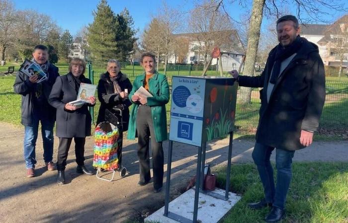 To promote access to reading, book boxes installed in Saint-Avé