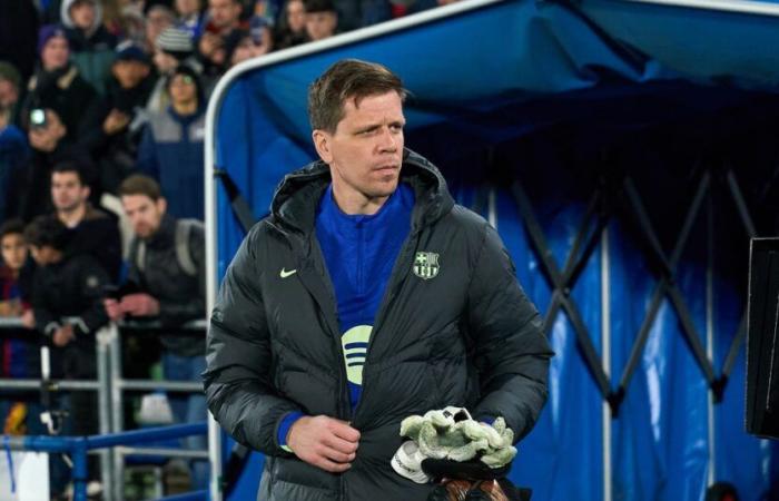 Hansi Flick explains decision to start Wojciech Szczesny for Barcelona against Benfica