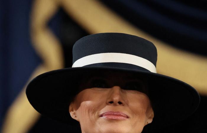 Donald Trump’s failed kiss because of Melania’s hat, the scene that escaped no one: “She is not someone who seeks the light”