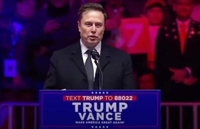 Elon Musk stutters during his speech at Donald Trump's pre-inauguration and it makes Internet users laugh