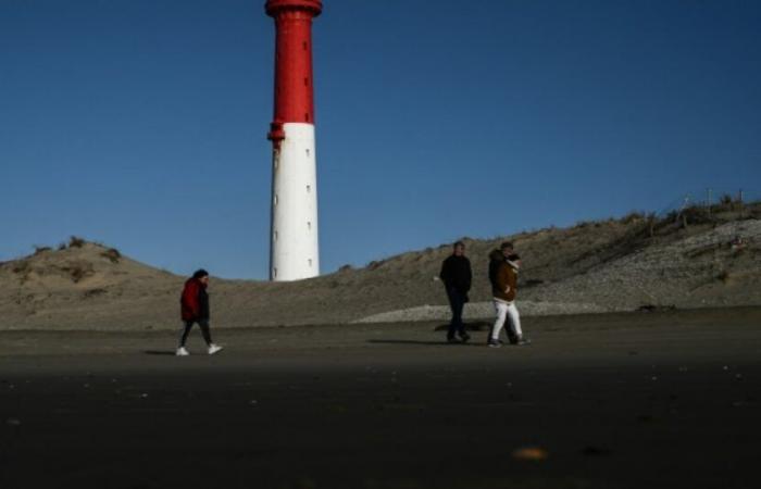 Charente-Maritime: demolition recorded of a lighthouse threatened by coastal erosion: News