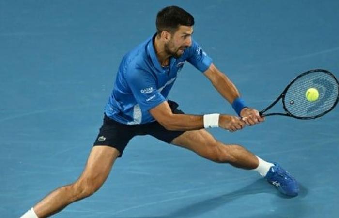 Late-night Novak resists Alcaraz assault