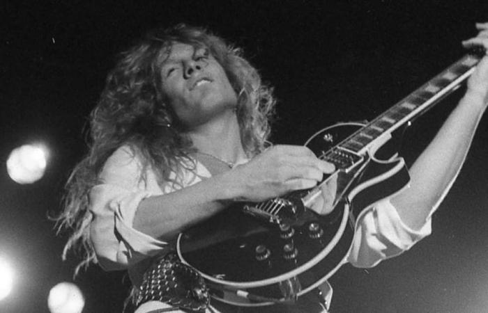 Thin Lizzy and Whitesnake guitarist John Sykes dies at age 65