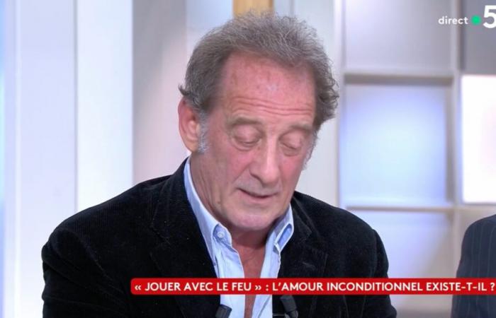 Vincent Lindon embarrassed in C à Vous: “I was in the dressing room and I realized that…” (VIDEO)