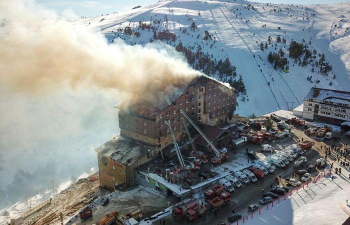 the death toll rises to 76 in a hotel, hit by a fire “now under control”