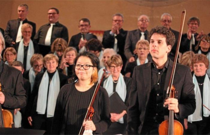 Near Pont-Audemer, an orchestra plays film and opera music on Sunday