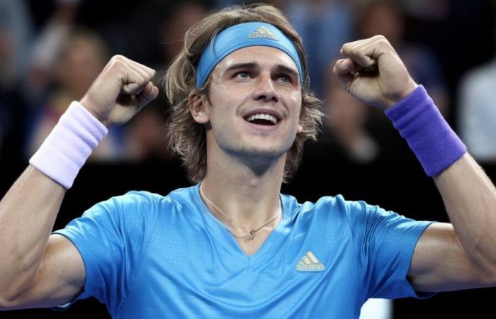 Alexander Zverev Dismisses Tommy Paul at Australian Open