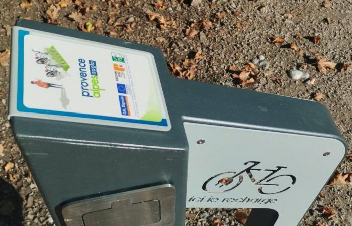 new parking lots and charging stations for bicycles