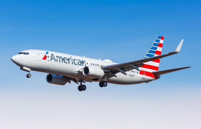 American Airlines Boeing 737 MAX 8 Blows Both Tires Upon Landing At Kingston Argyle Int’l Airport