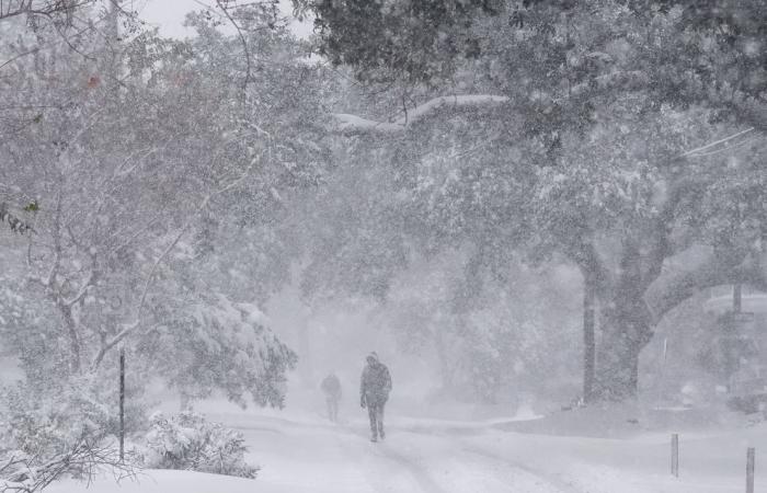 Historic snow falls in Florida, New Orleans with freezing conditions expected for days across South