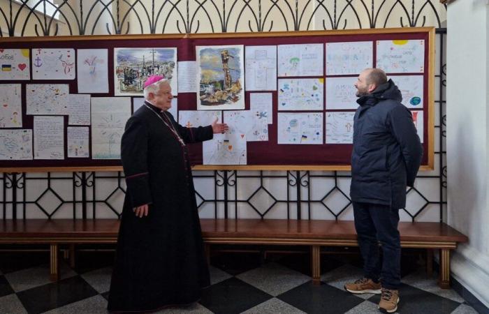 Messages of hope, drawings by young French people exhibited in Odessa