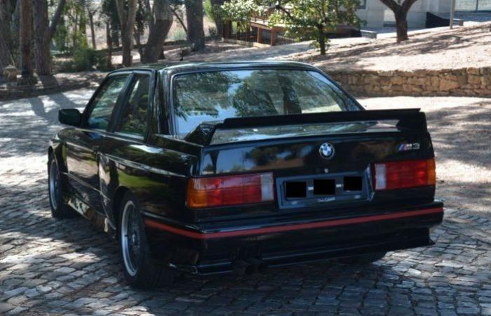 A 1990 BMW M3 E30 Sport Evolution, with less than 60,000 km, sold at full price