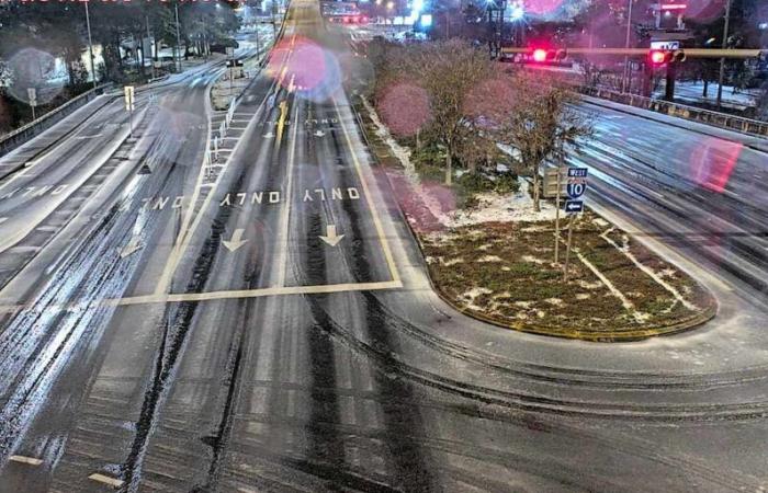 Crashes, road blocks and travel bans reported in Big Bend, South Georgia amid winter storm