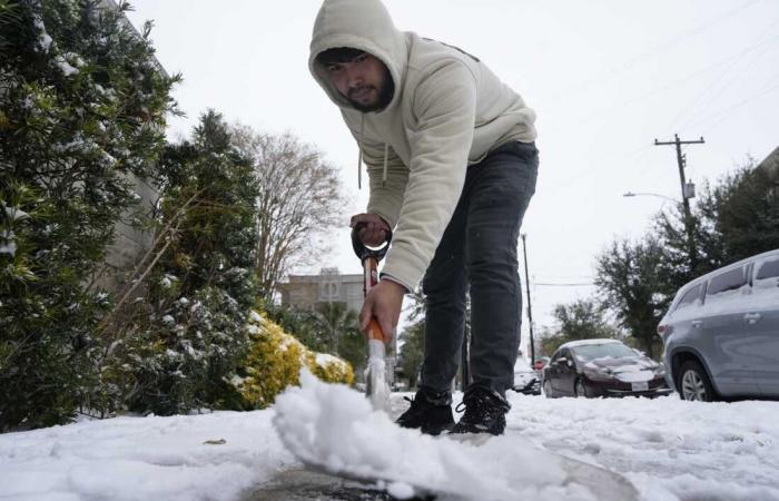 From Texas to Florida, a rare winter storm brings historic snowfall : The Picture Show : NPR