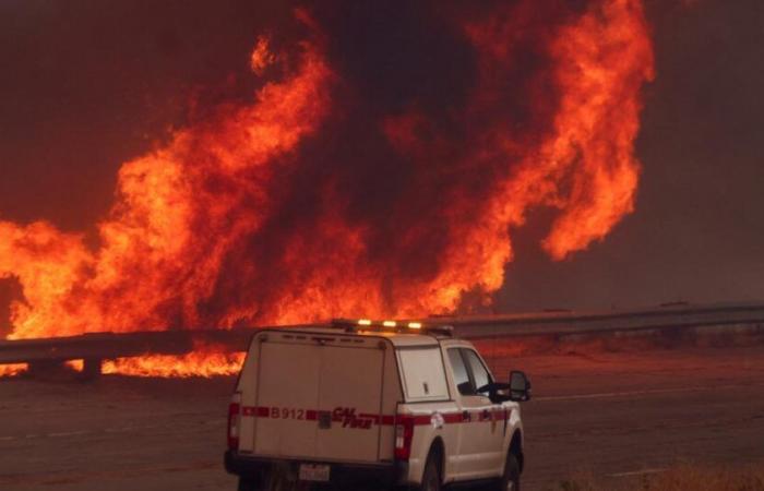 Los Angeles again threatened by violent fire