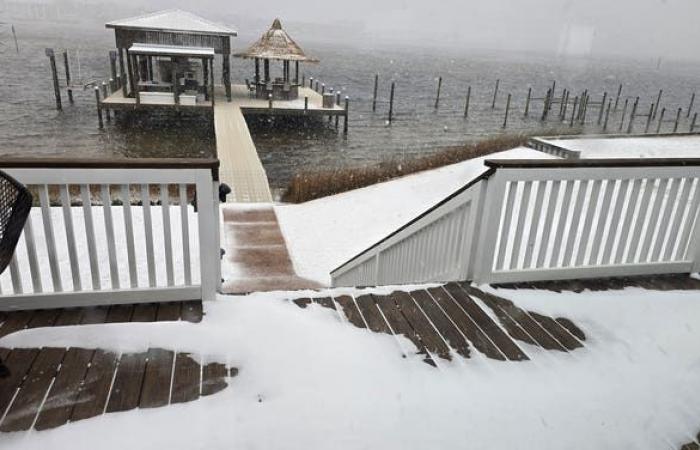 Today’s top weather news: Blizzard paralyzes Gulf Coast communities with record-breaking snow