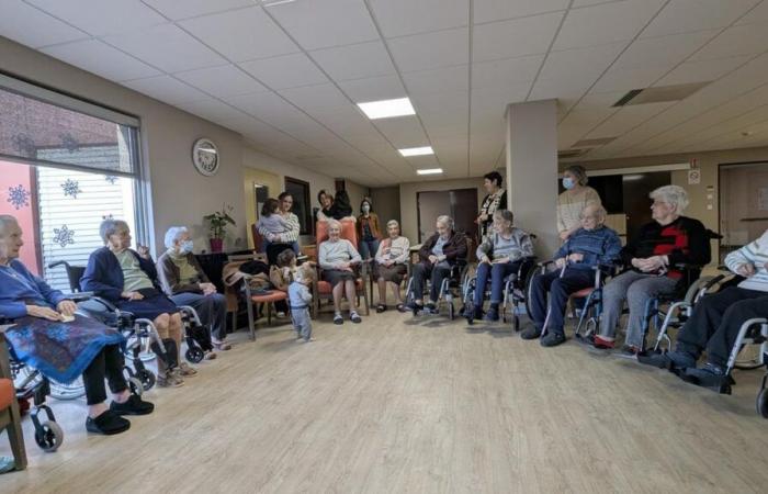 Étagnac: children from the nursery visiting the nursing home