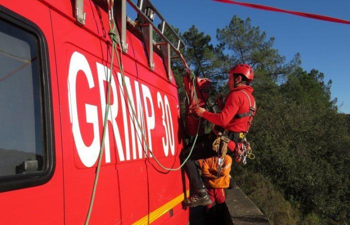 Two men stuck at the bottom of a 12 meter deep sinkhole in the Gard, they did not have enough equipment to climb back up