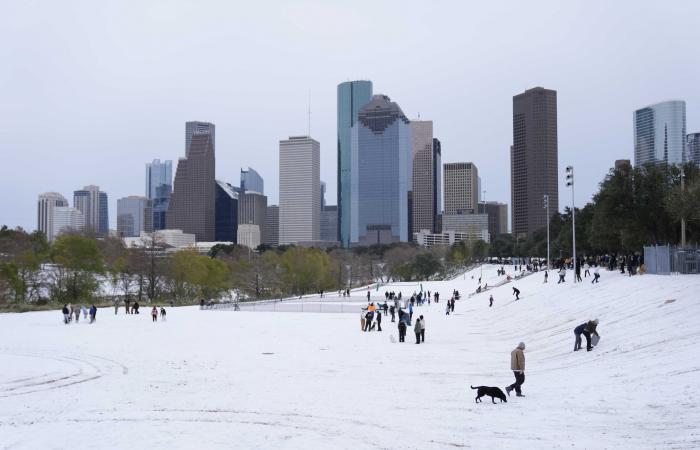 Photos of the rare winter storm blanketing the South in snow