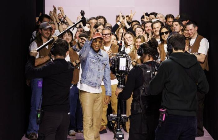 Pharrell Williams opens the ball with a fashion show at the Louvre that is wiser than his previous shows