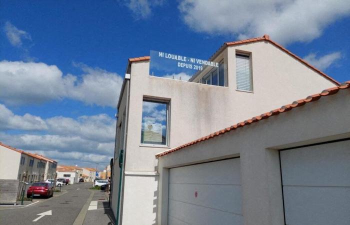 Why has this house, with a sea view, been “neither rentable nor buyable” since 2019 in Vendée?