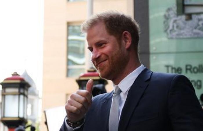 Prince Harry and owner of 'The Sun' tabloid reach financial deal