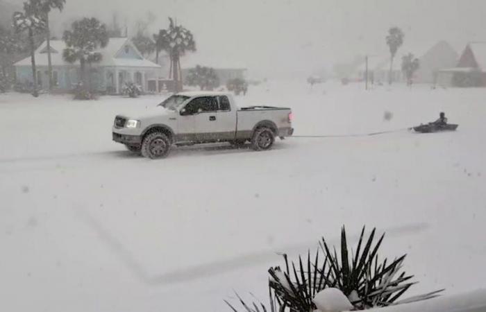 Today’s top weather news: Blizzard paralyzes Gulf Coast communities with record-breaking snow