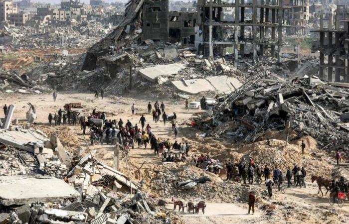 In Gaza, displaced people discover a “vast sea of ​​rubble”