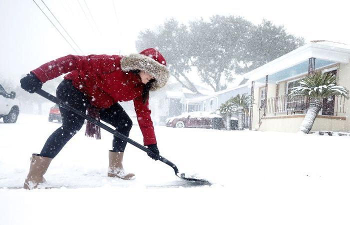 Winter storm: Historic snow falls in Florida, New Orleans with freezing conditions expected for days across South