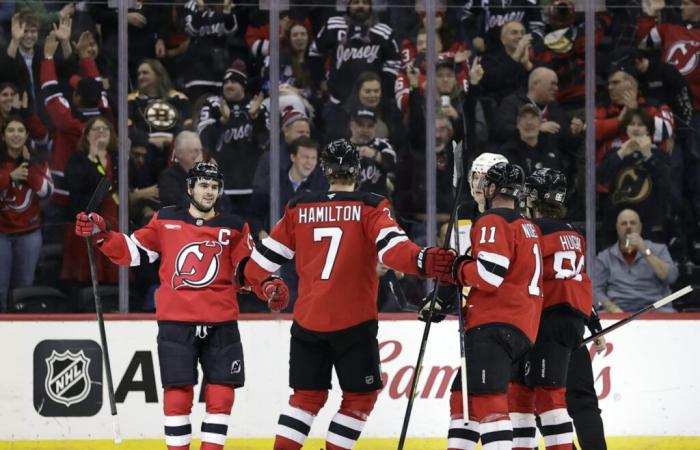 Hischier and the Devils defeat Boston