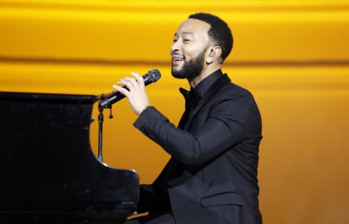 John Legend Sings “Ordinary People” For Incarcerated Los Angeles Firefighters