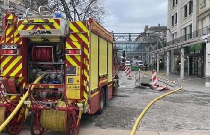 Saint-Nazaire firefighters mobilized to respond to a gas leak in the city center