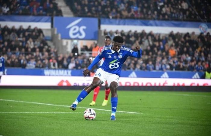 Strasbourg player Saidou Sow loaned to Nantes