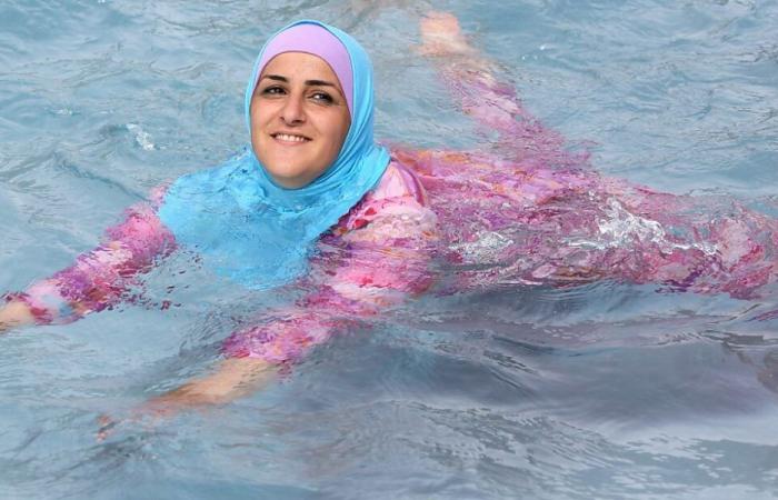 No prohibition of burkini in public swimming pools